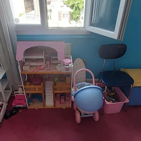 Maison De